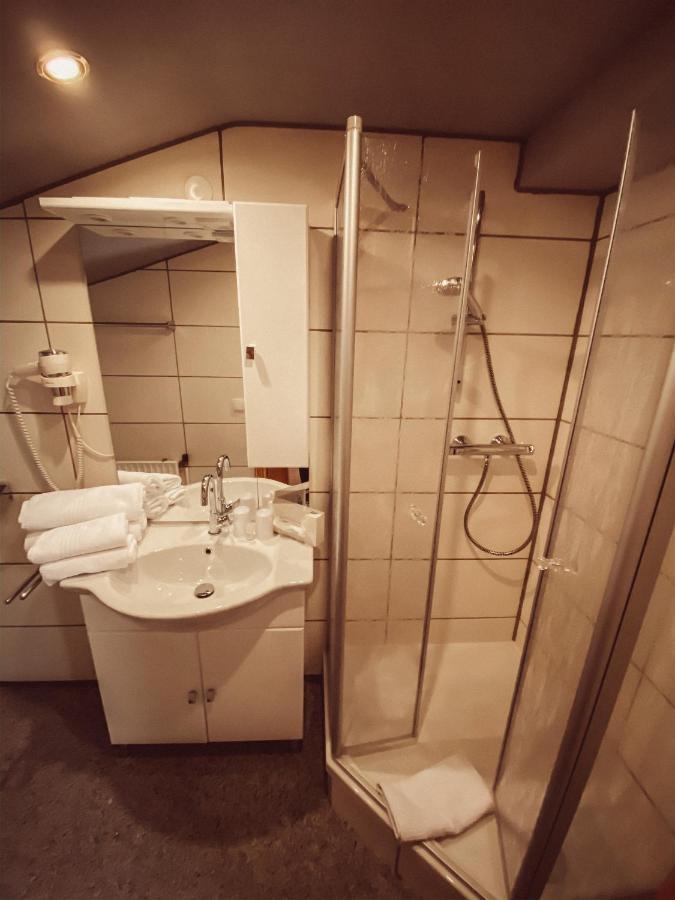 Fruehstueckspension Auer - Haus Kargl ชลัดมิง ภายนอก รูปภาพ